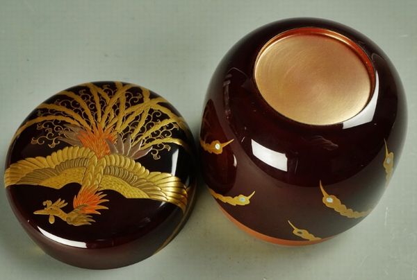 3-117japanese gold lacquer
