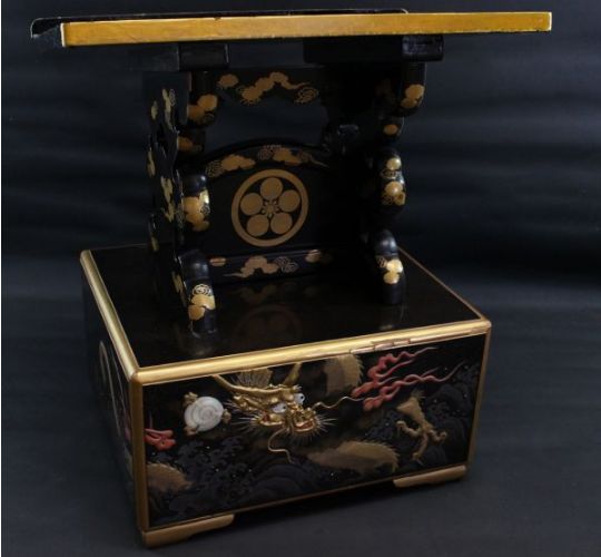 66japanese gold lacquer makie